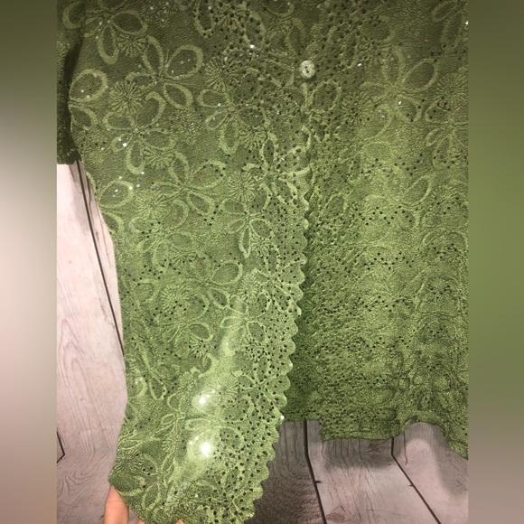 Belle Amie Medium Blouse With Front Insert Stretchy Green - Picture 2 of 8